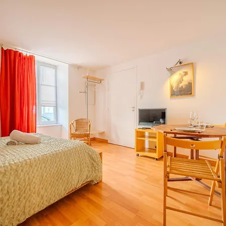 Gambetta En Centre A 2 Pas Du Marche Apartment