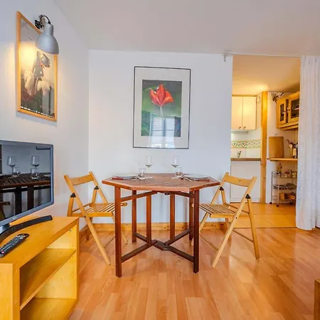 Gambetta En Centre A 2 Pas Du Marche * La Rochelle (Charente-Maritime)