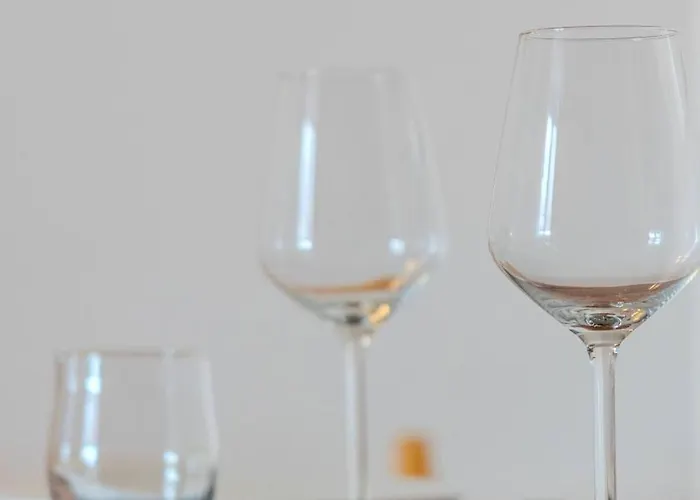 Gambetta En Centre A 2 Pas Du Marche * La Rochelle (Charente-Maritime)